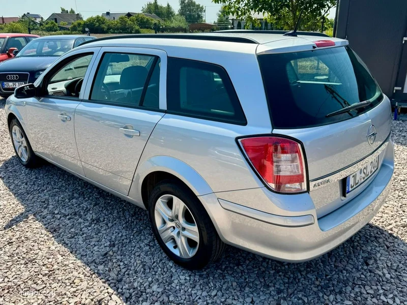 Opel Astra H 14