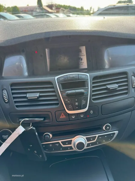 Renault Laguna III 20