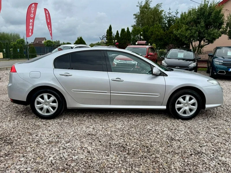 Renault Laguna III 26
