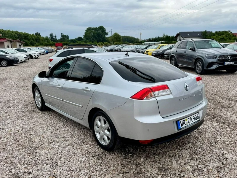 Renault Laguna III 27