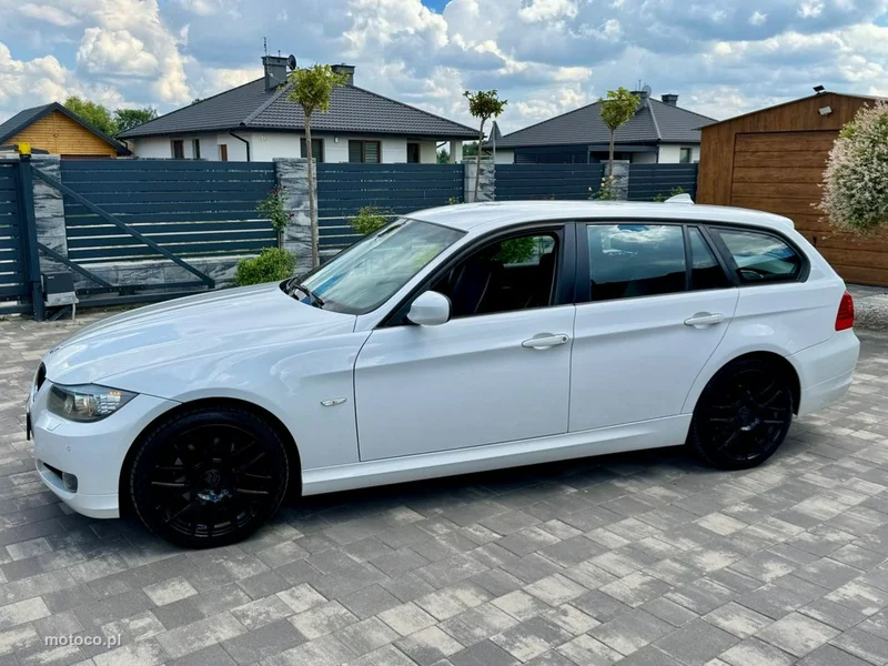 BMW Seria 3 E90 18