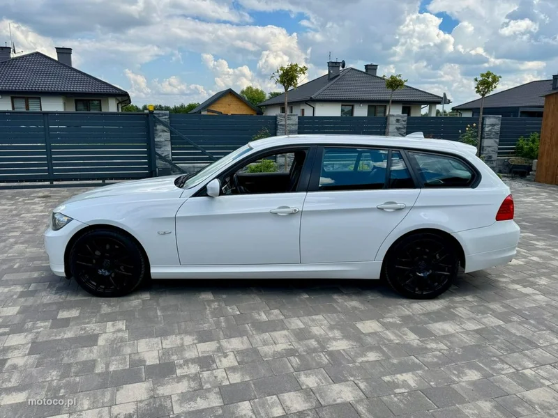 BMW Seria 3 E90 19