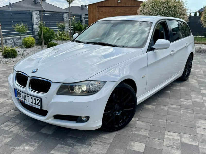BMW Seria 3 E90 29