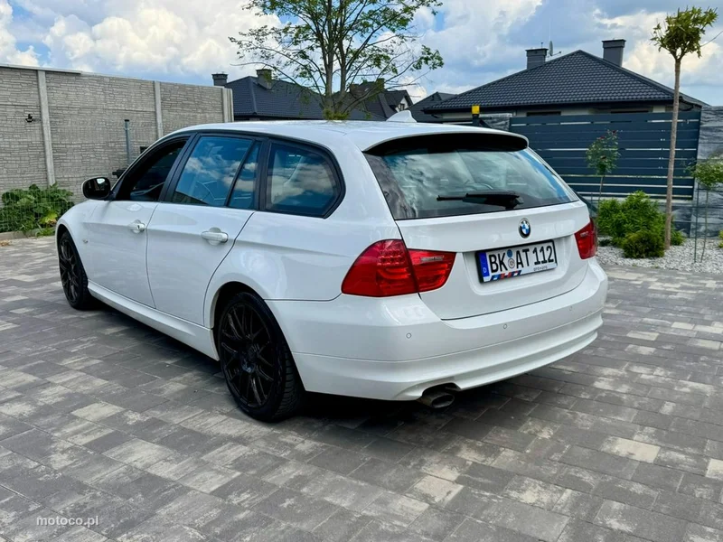 BMW Seria 3 E90 4