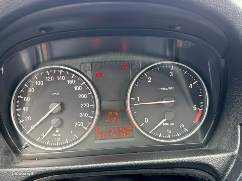 BMW Seria 3 E90 33