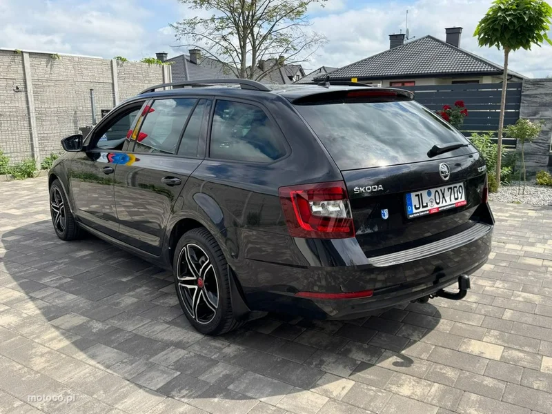 Skoda Octavia III 23