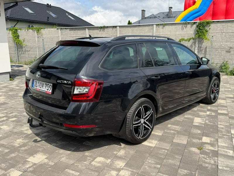 Skoda Octavia III 25