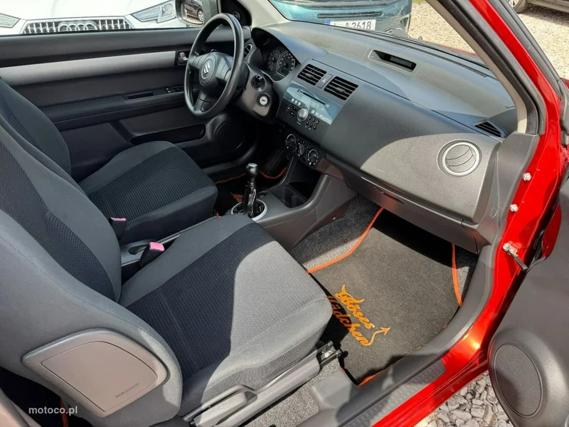 Suzuki Swift 18