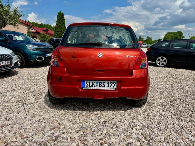 Suzuki Swift 22