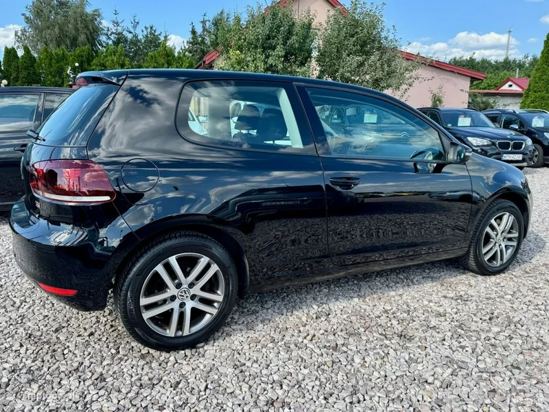 Volkswagen Golf VI 26