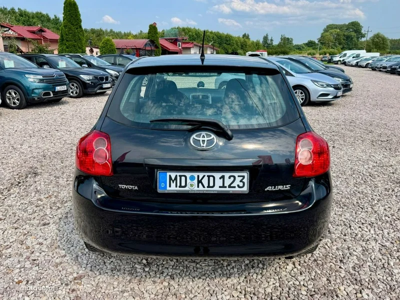 Toyota Auris E150 20