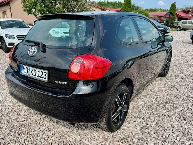 Toyota Auris E150 6
