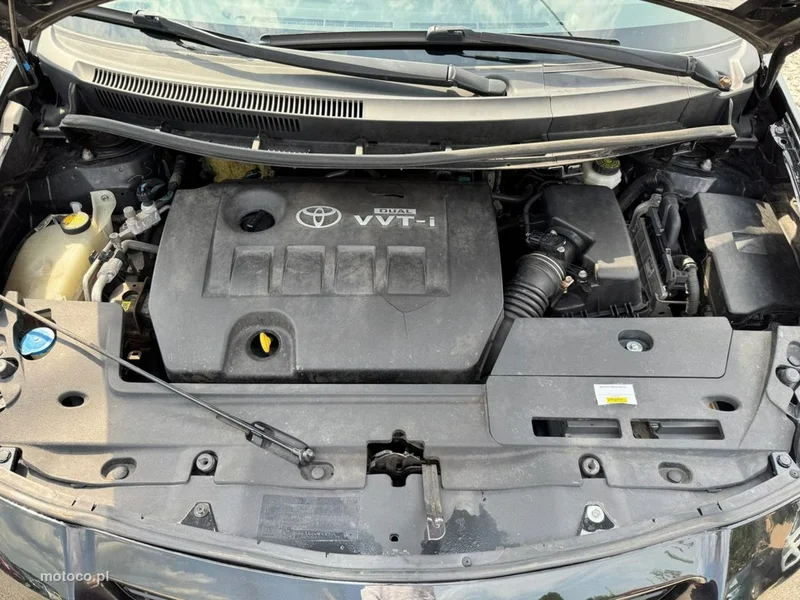 Toyota Auris E150 8