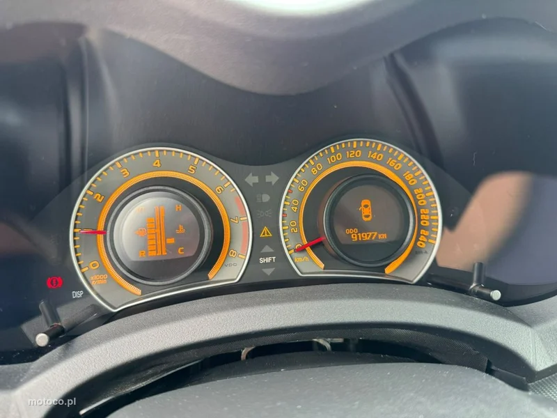 Toyota Auris E150 10