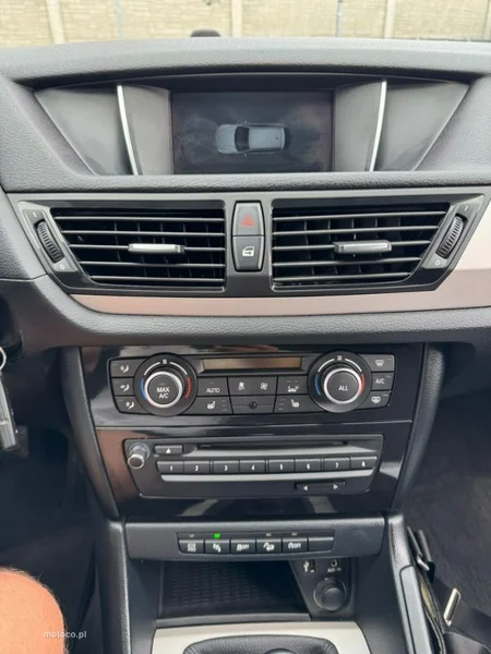 BMW X1 E84 14