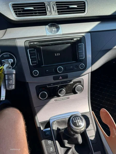 Volkswagen Passat B7 14