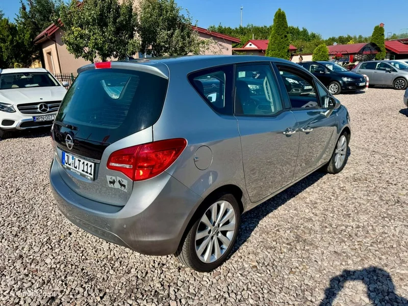 Opel Meriva B 4