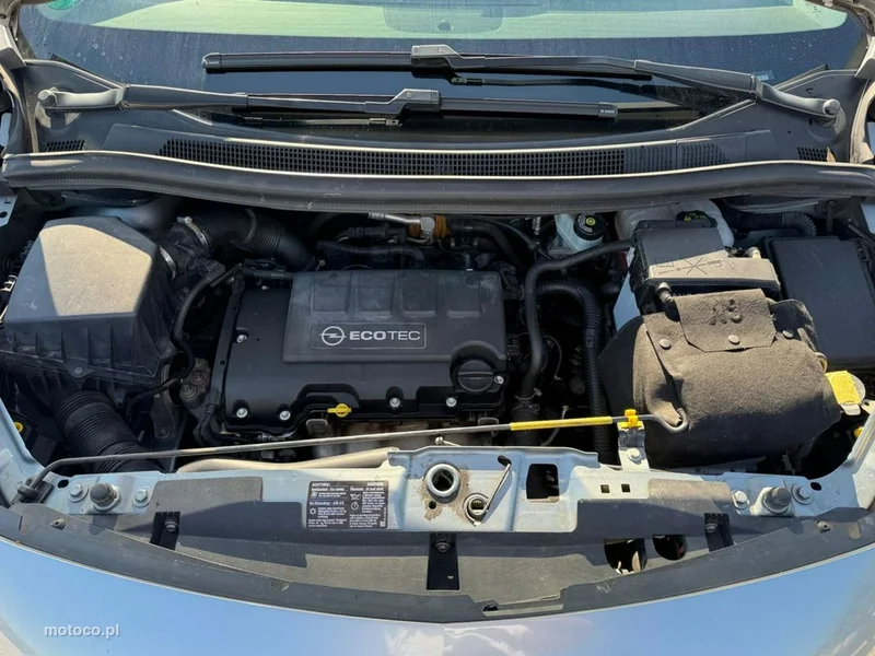 Opel Meriva B 10