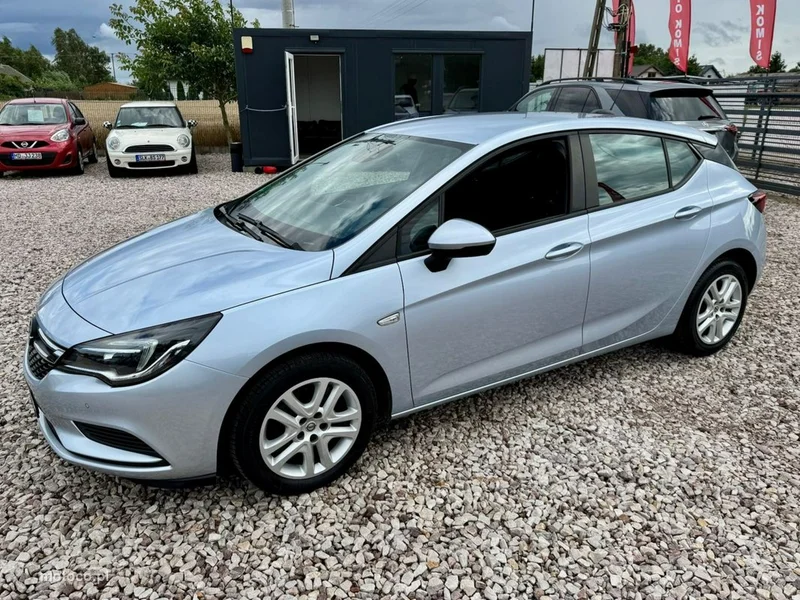 Opel Astra K 26