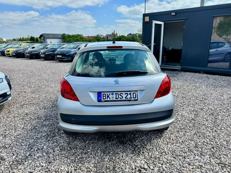 Peugeot 207 4