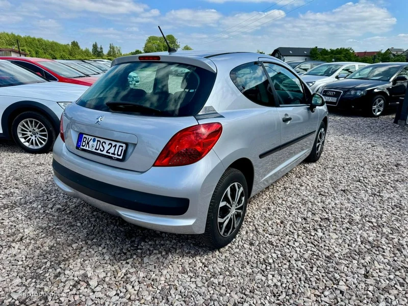 Peugeot 207 7