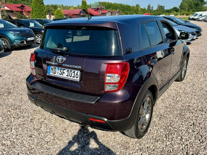 Toyota Urban Cruiser 19