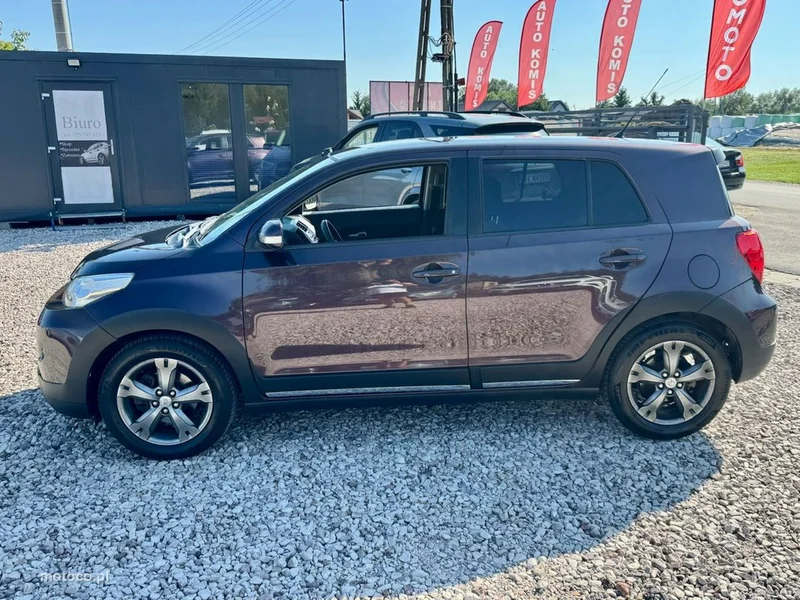 Toyota Urban Cruiser 21