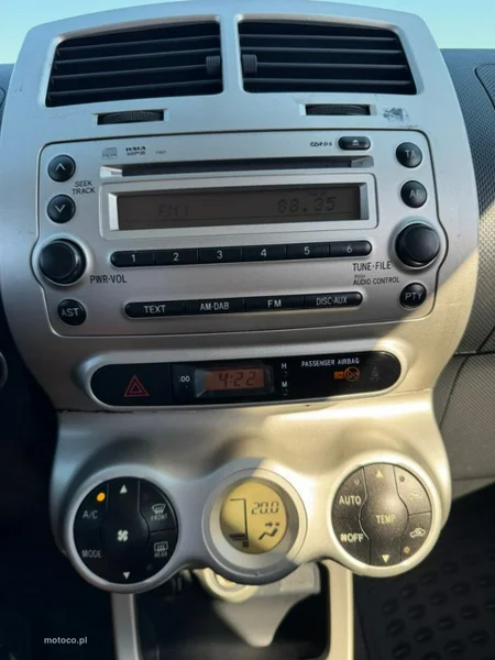 Toyota Urban Cruiser 8