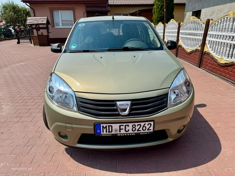 Dacia Sandero 8