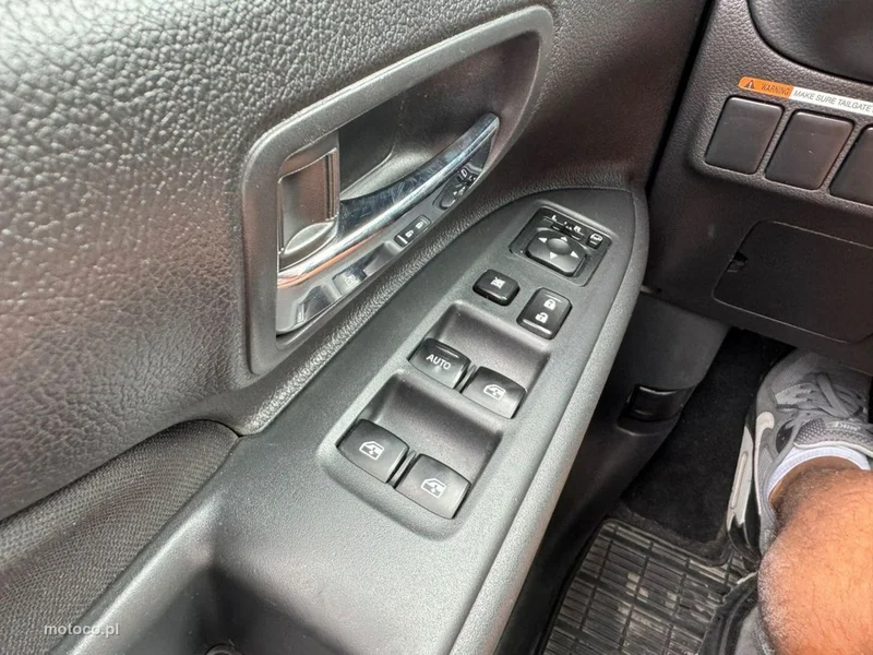Mitsubishi Outlander 13