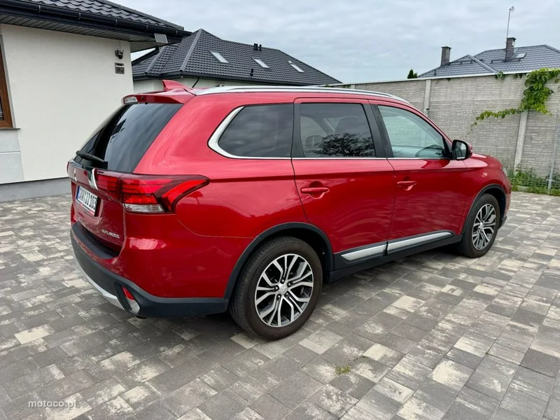 Mitsubishi Outlander 3