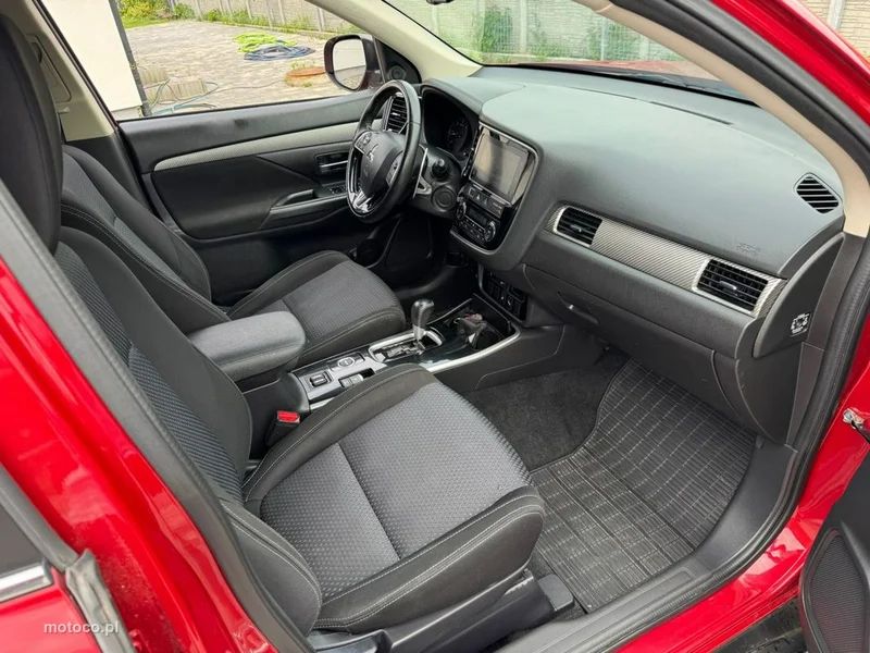 Mitsubishi Outlander 31