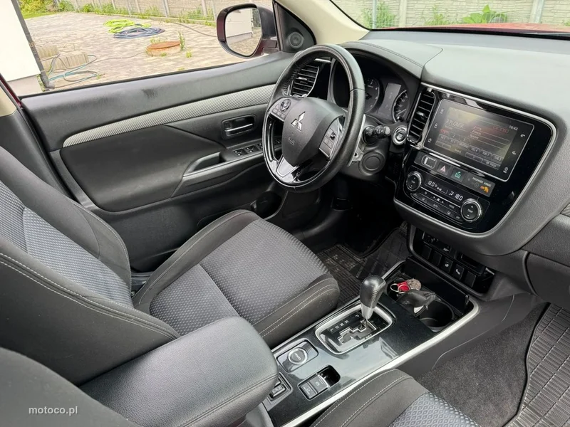 Mitsubishi Outlander 5
