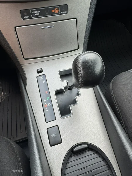 Toyota Avensis T27 30