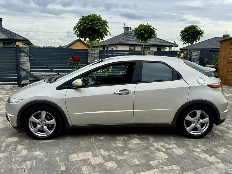 Honda Civic 24