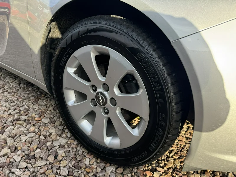 Opel Insignia A 13