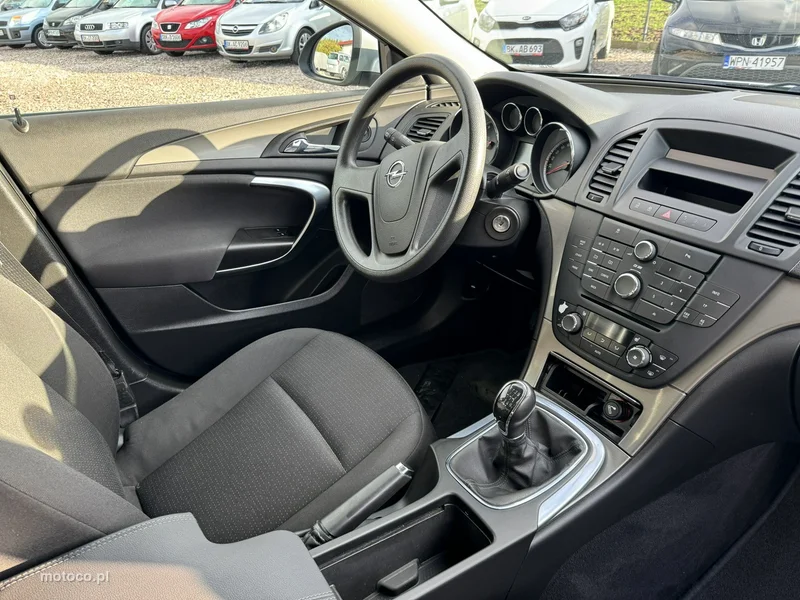 Opel Insignia A 9