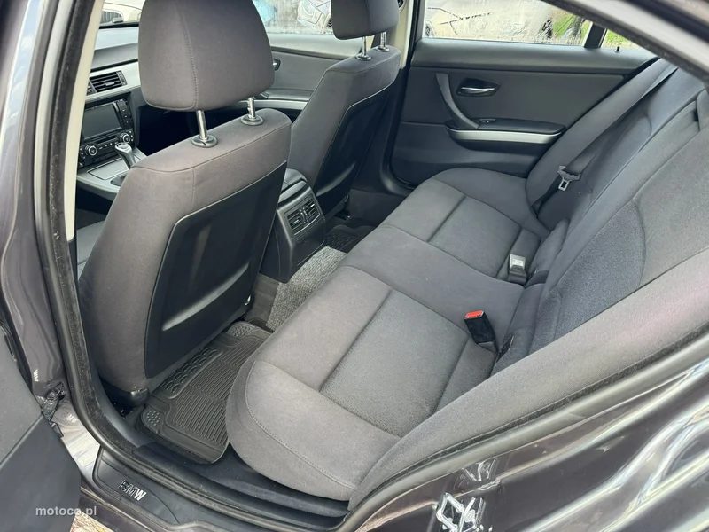 BMW Seria 3 E90 320 16