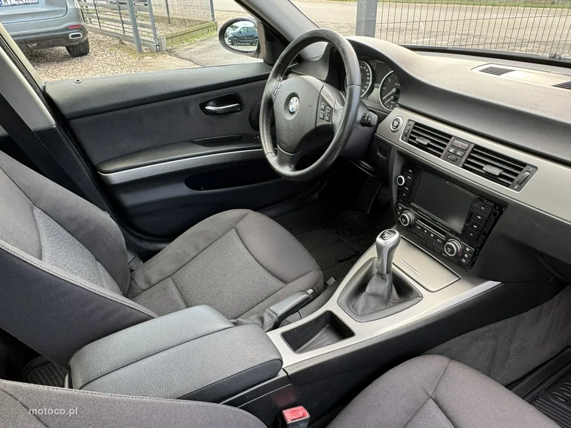 BMW Seria 3 E90 320 9