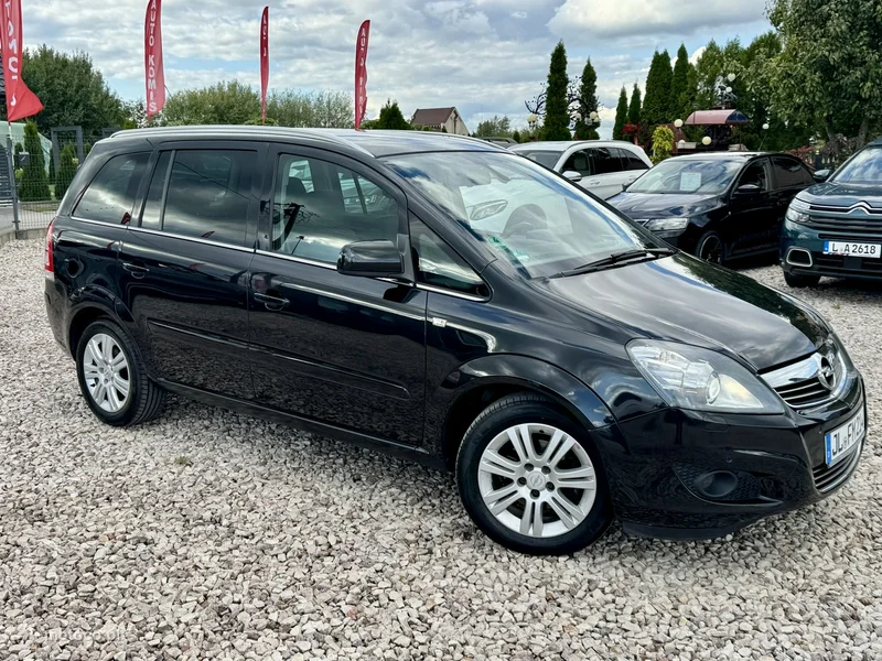 Opel Zafira B 15