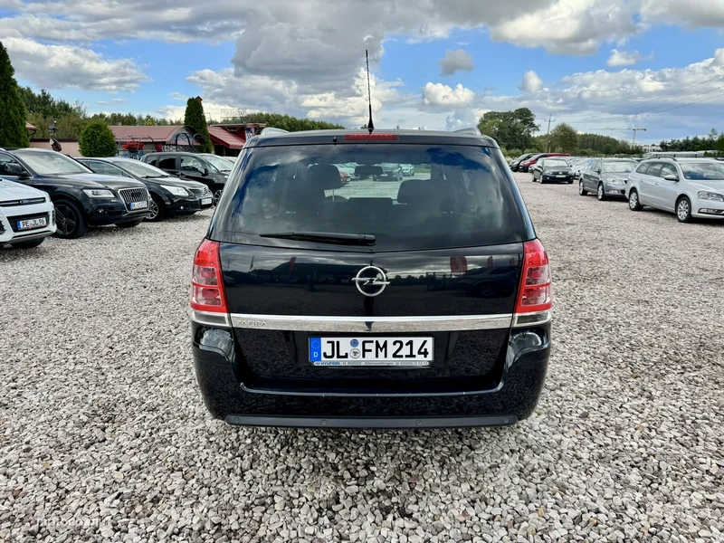 Opel Zafira B 20