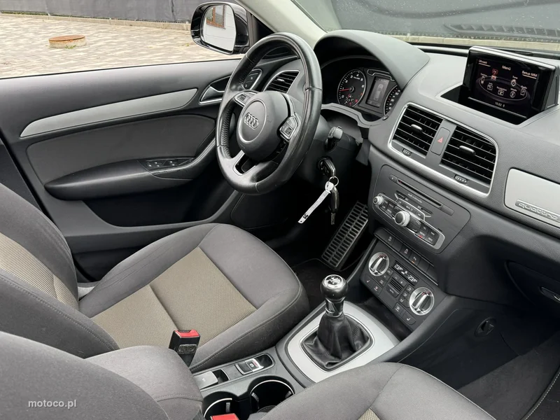 Audi Q3 8U 6
