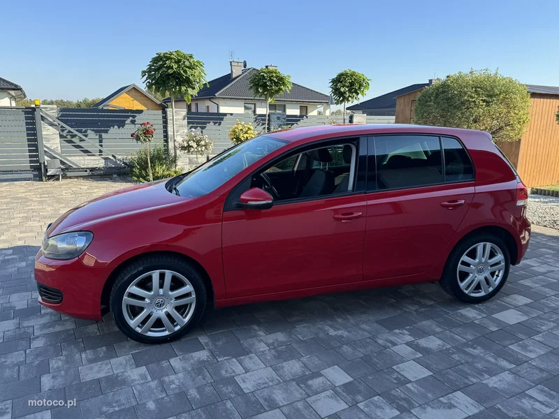 Volkswagen Golf VI 17