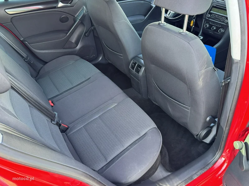 Volkswagen Golf VI 24
