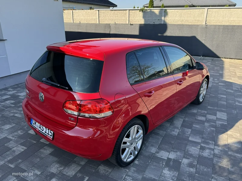 Volkswagen Golf VI 8