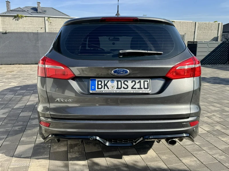 Ford Focus III 24