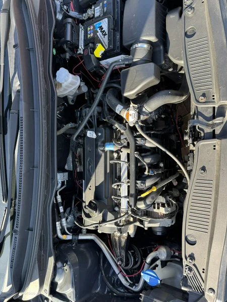 Hyundai i20 24