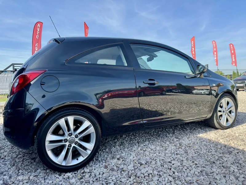 Opel Corsa D 25