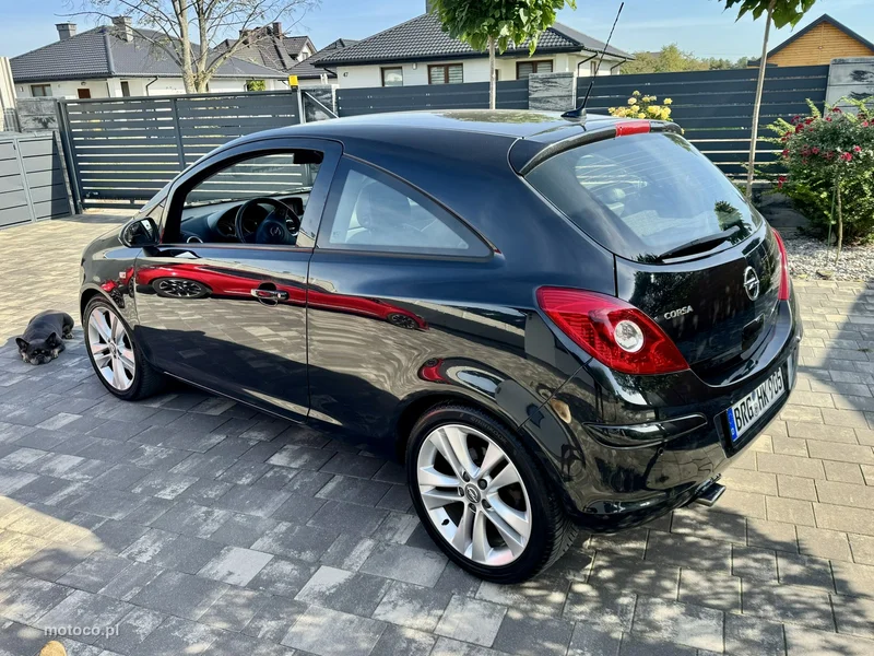 Opel Corsa D 33