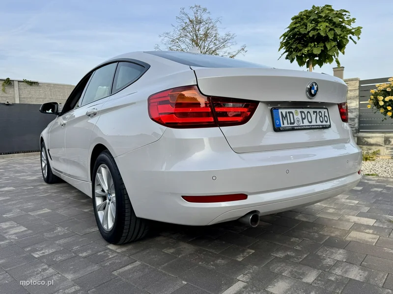 BMW Seria 3 F30 3GT 23
